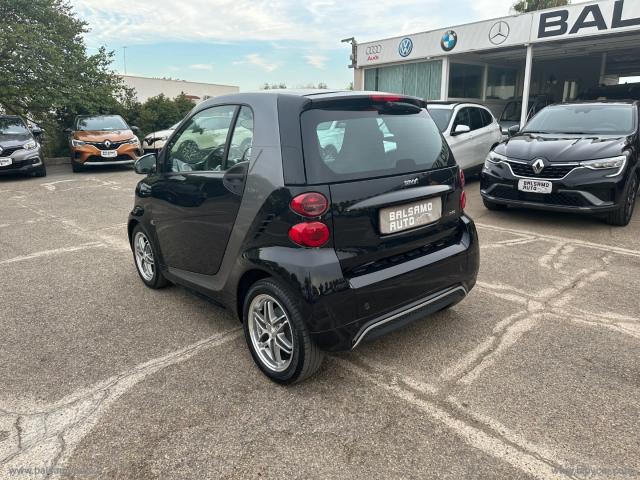 Auto - Smart fortwo 1000 mhd coupÃ© urbanrunner passion