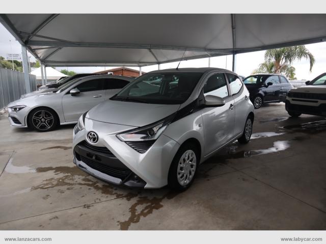 Auto - Toyota aygo connect 1.0 vvt-i 72cv 5p. x-busin.