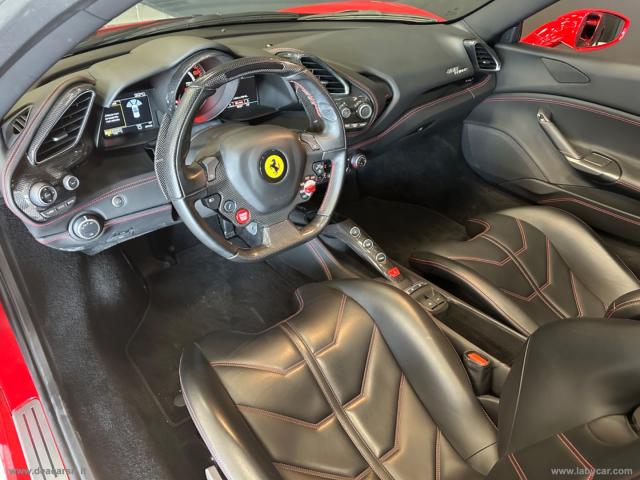 Auto - Ferrari 488 spider