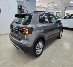 Auto - Volkswagen t-cross 1.0 tsi style bmt