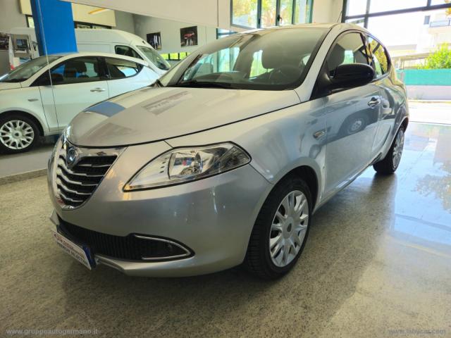 Lancia ypsilon 1.3 mjt 95 cv 5p. s&s gold