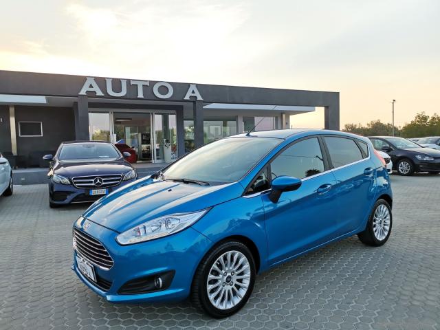 Ford fiesta 1.4 5p. bz.- gpl titanium