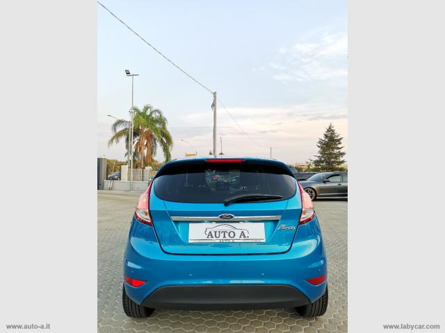 Auto - Ford fiesta 1.4 5p. bz.- gpl titanium