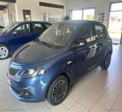 Auto - Lancia ypsilon 1.0 firefly 5p.s&s hyb. eco gold