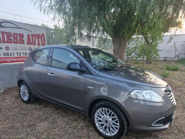 Auto - Lancia ypsilon 1.2 69 cv 5p. s&s gold