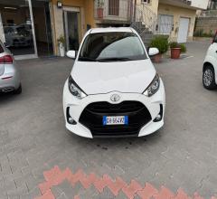 Auto - Toyota yaris 1.0 5p. trend