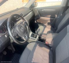 Auto - Volkswagen passat var. 2.0 tdi highline bluem.tech