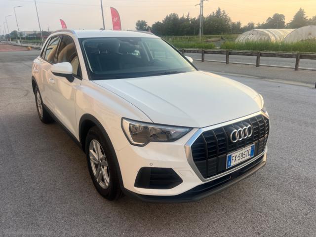 Auto - Audi q3 35 tdi s tronic business