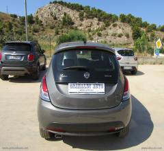 Auto - Lancia ypsilon 1.0 firefly 5p s&s hybrid silver