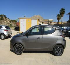 Auto - Lancia ypsilon 1.0 firefly 5p s&s hybrid silver