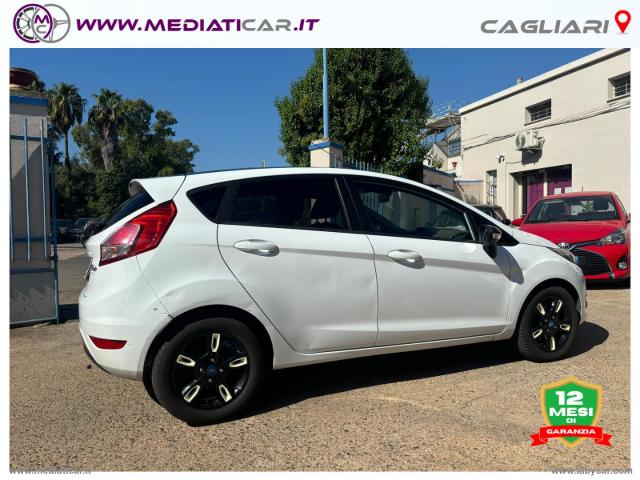 Auto - Ford fiesta 1.5 tdci 75cv 5p. bl. & white ed.