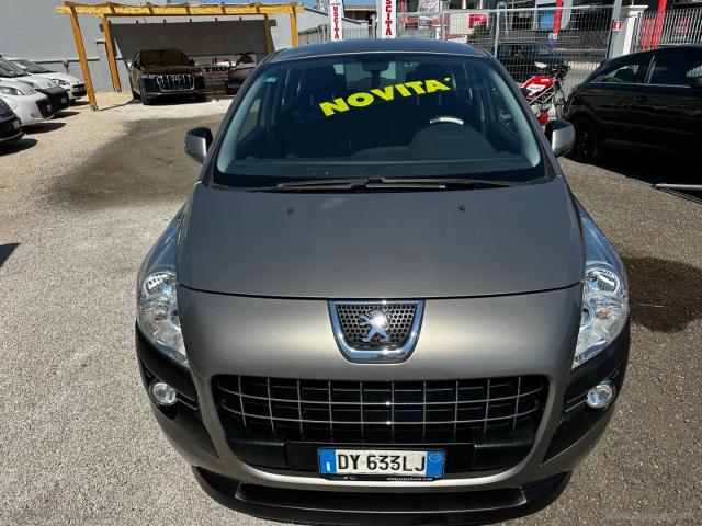 Auto - Peugeot 3008 1.6 hdi 110 cv tecno