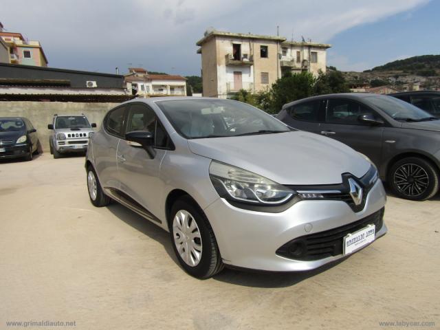 Auto - Renault clio 1.2 75 cv 5p. live