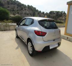 Auto - Renault clio 1.2 75 cv 5p. live