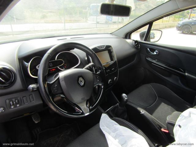 Auto - Renault clio 1.2 75 cv 5p. live