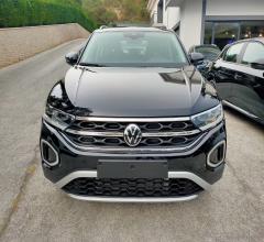 Auto - Volkswagen t-roc 1.5 tsi act style