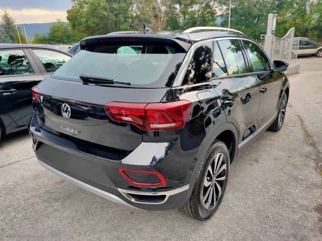 Auto - Volkswagen t-roc 1.5 tsi act style