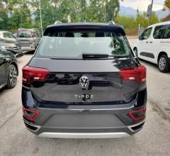 Auto - Volkswagen t-roc 1.5 tsi act style