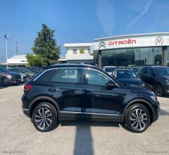 Auto - Volkswagen t-roc 1.5 tsi act style