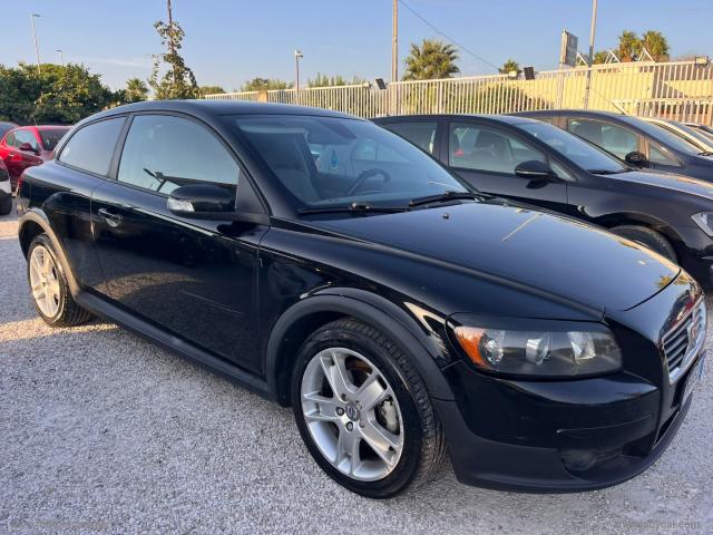 Auto - Volvo c30 1.6 d kinetic