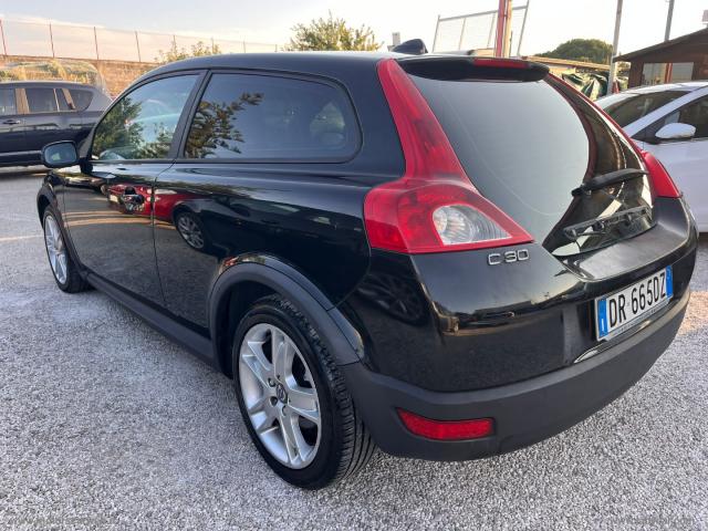 Auto - Volvo c30 1.6 d kinetic