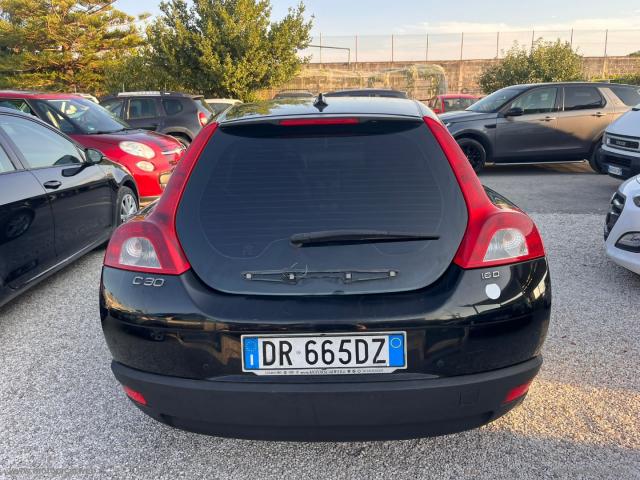 Auto - Volvo c30 1.6 d kinetic