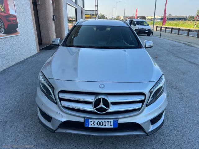 Auto - Mercedes-benz gla 200 d automatic 4matic premium