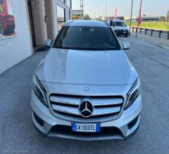 Auto - Mercedes-benz gla 200 d automatic 4matic premium