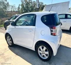 Auto - Toyota iq 1.0 multidrive versione lancio