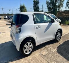 Auto - Toyota iq 1.0 multidrive versione lancio