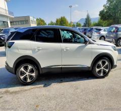 Auto - Peugeot 3008 bluehdi 130 s&s eat8 allure pack