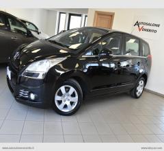 Peugeot 5008 1.6 hdi 112 cv ca.robot. fÃ©line