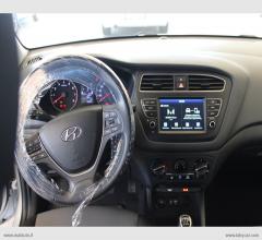 Auto - Hyundai i20 1.2 5p. connectline