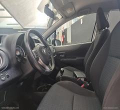 Auto - Toyota yaris 1.3 5p. active