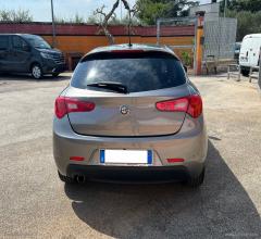 Auto - Alfa romeo giulietta exclusive 1.6 mj 105cv