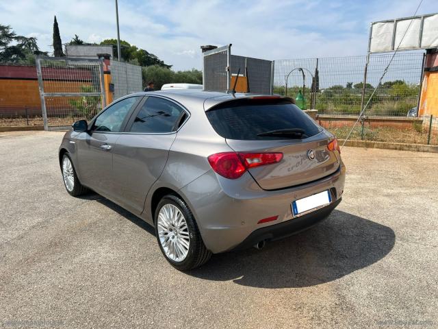 Auto - Alfa romeo giulietta exclusive 1.6 mj 105cv