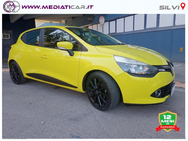 Auto - Renault clio 1.2 75 cv 5p. live