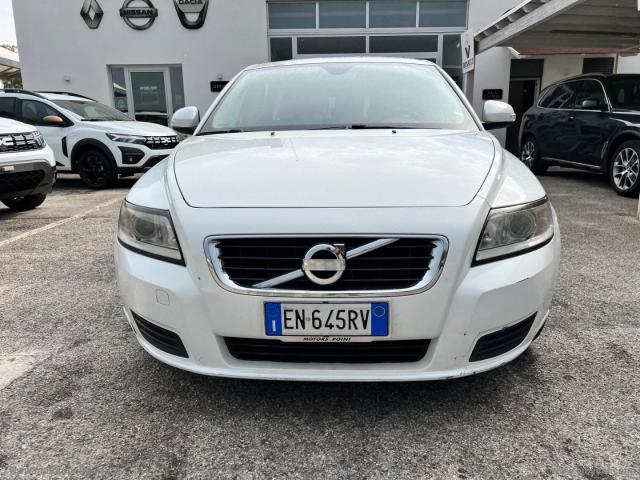 Auto - Volvo v50 d2 polar