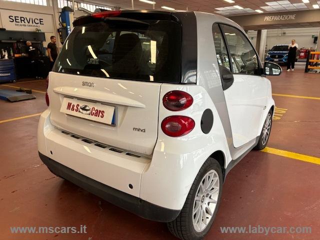 Auto - Smart fortwo 1000 52 kw mhd coupÃ© passion