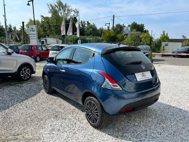 Auto - Lancia ypsilon 1.0 firefly 5p. s&s hybrid