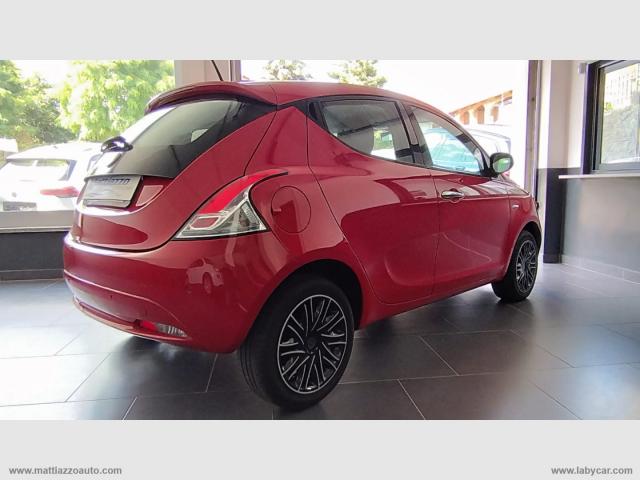 Auto - Lancia ypsilon 1.2 69 cv 5p. s&s gold