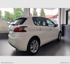 Auto - Peugeot 308 bluehdi 130 s&s eat8 business