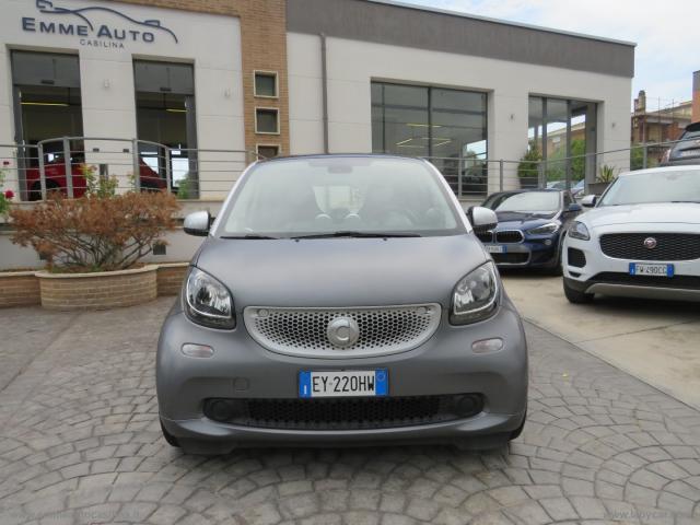 Auto - Smart fortwo 70 1.0 prime