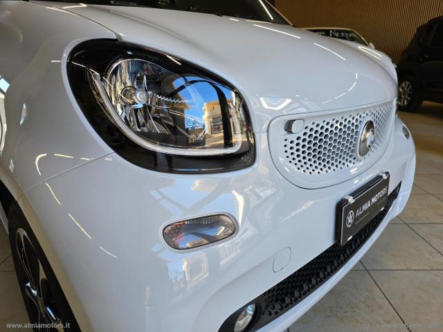 Auto - Smart fortwo 70 1.0 twinamic cabrio passion