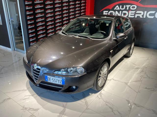 Auto - Alfa romeo 147 1.9 jtd 120cv 5p. distinctive