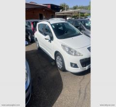 Auto - Peugeot 207 1.6 8v hdi 93 cv sw sweet years