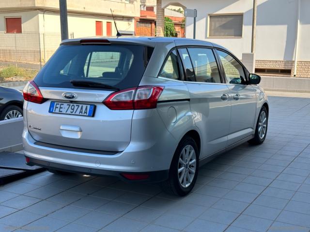 Auto - Ford c-max7 1.5 tdci 120 cv s&s titanium