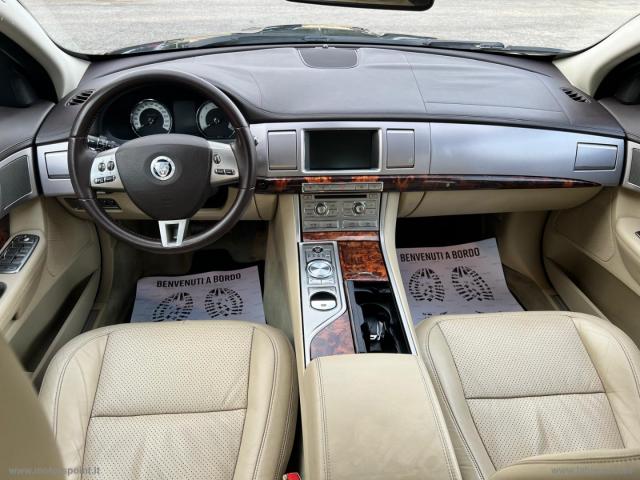 Auto - Jaguar xf 2.7d v6 luxury