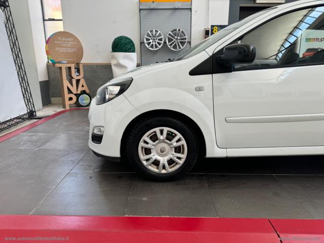 Auto - Renault twingo 1.2 wave