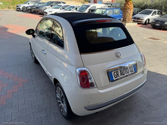 Auto - Fiat 500 c 1.2 lounge